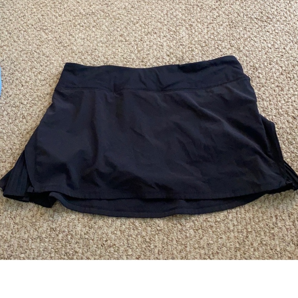 Lululemon play off the pleats skirt
